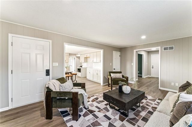 29 Hillcrest Drive, Platte City, MO 64079