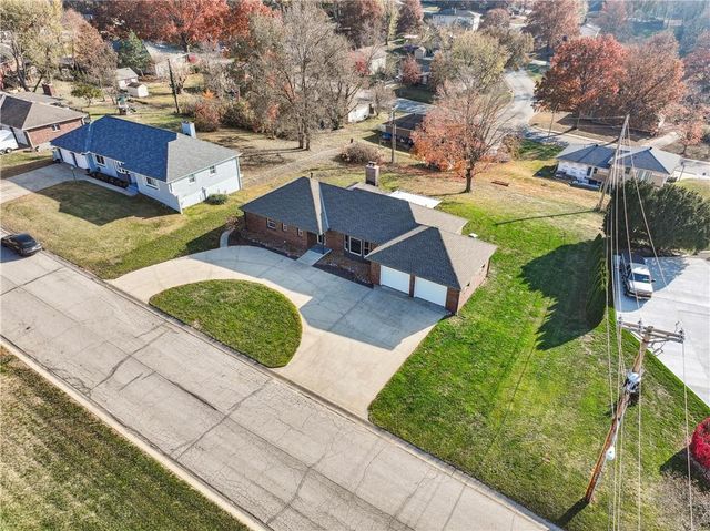 29 Hillcrest Drive, Platte City, MO 64079