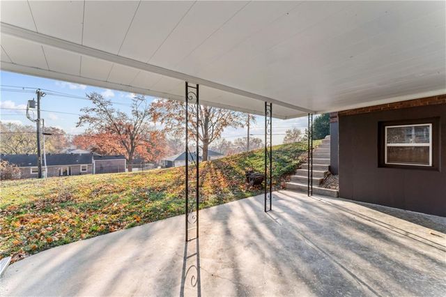 29 Hillcrest Drive, Platte City, MO 64079