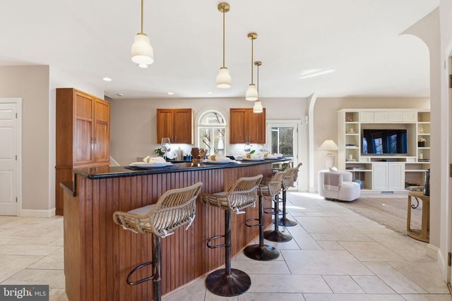 922 OLD COUNTY RD, Severna Park, MD 21146