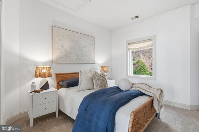 922 OLD COUNTY RD, Severna Park, MD 21146