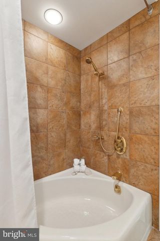 922 OLD COUNTY RD, Severna Park, MD 21146