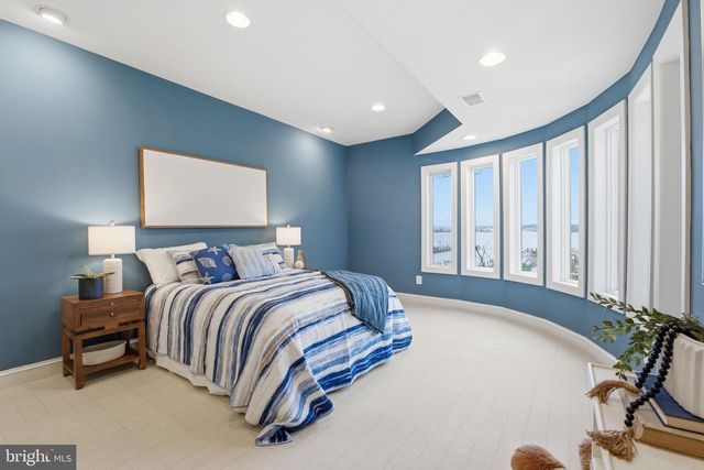 922 OLD COUNTY RD, Severna Park, MD 21146