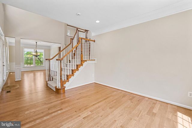 21565 CENTER POINT CIR, Ashburn, VA 20147