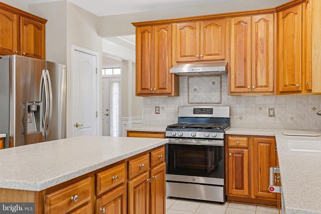 21565 CENTER POINT CIR, Ashburn, VA 20147