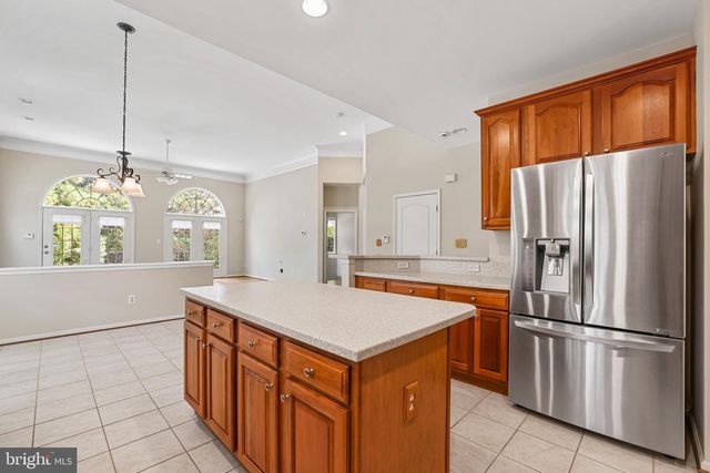 21565 CENTER POINT CIR, Ashburn, VA 20147