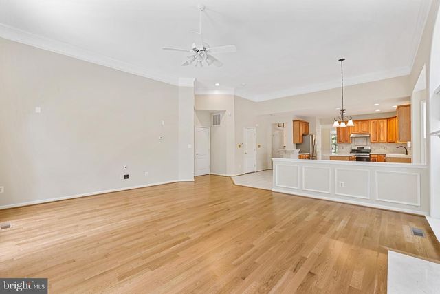 21565 CENTER POINT CIR, Ashburn, VA 20147