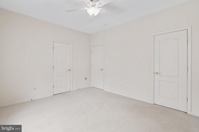 21565 CENTER POINT CIR, Ashburn, VA 20147