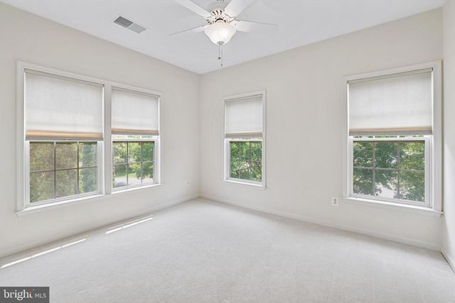 21565 CENTER POINT CIR, Ashburn, VA 20147