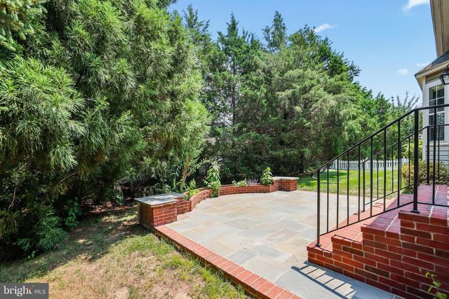 21565 CENTER POINT CIR, Ashburn, VA 20147