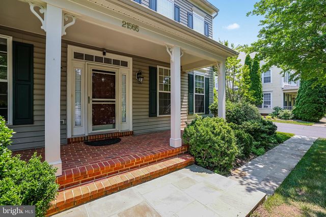 21565 CENTER POINT CIR, Ashburn, VA 20147