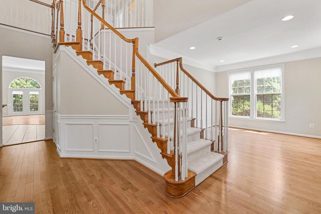 21565 CENTER POINT CIR, Ashburn, VA 20147