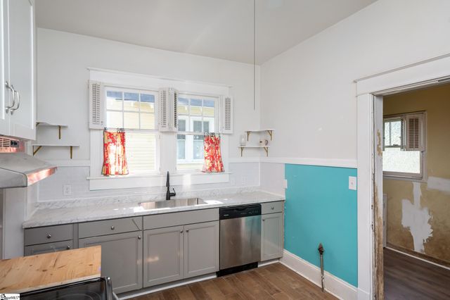 494 Lucas Court, Spartanburg, SC 29302