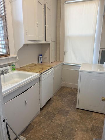 208 St Patrick St, Donaldsonville, LA 70346