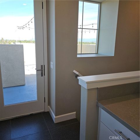 820 E Santa Ana Street, Anaheim, CA 92805