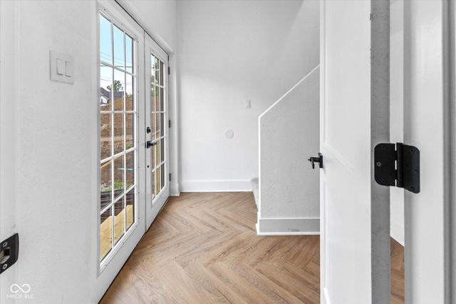 206 N Beville Avenue, Indianapolis, IN 46201