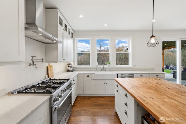 10605 164th Avenue Ct E, Bonney Lake, WA 98391