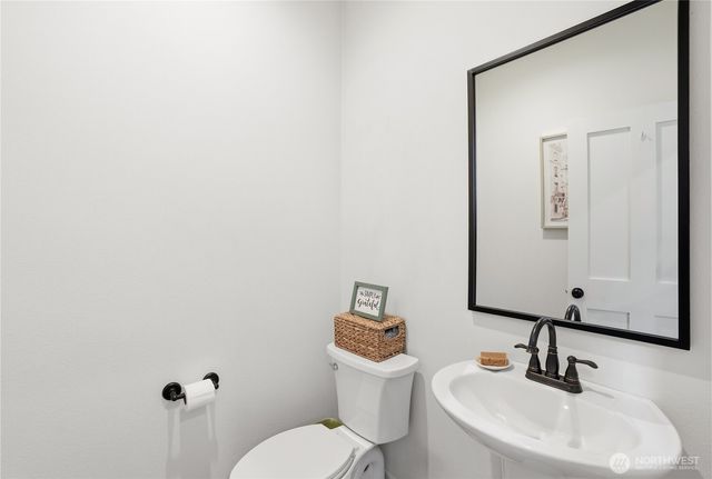 10605 164th Avenue Ct E, Bonney Lake, WA 98391