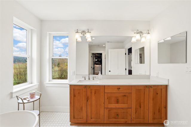 10605 164th Avenue Ct E, Bonney Lake, WA 98391