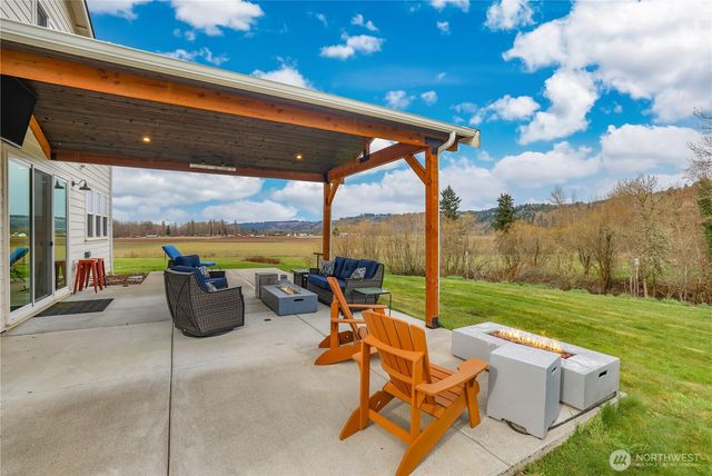 10605 164th Avenue Ct E, Bonney Lake, WA 98391