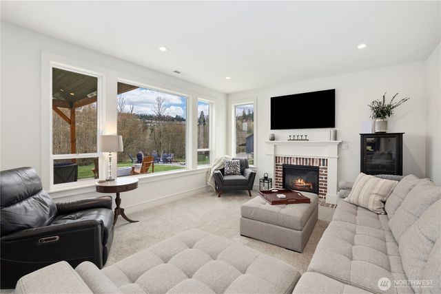 10605 164th Avenue Ct E, Bonney Lake, WA 98391