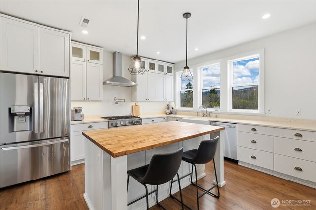 10605 164th Avenue Ct E, Bonney Lake, WA 98391