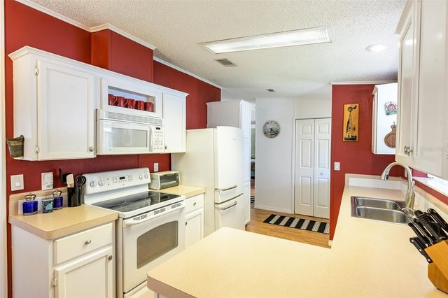 5707 45TH STREET E 222, Bradenton, FL 34203