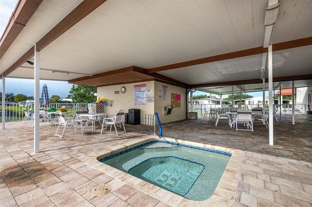 5707 45TH STREET E 222, Bradenton, FL 34203