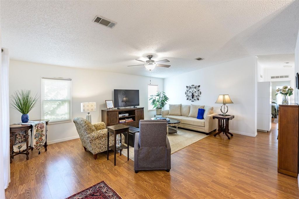 Image 16 of property listing at 5707 45TH STREET E 222, Bradenton, FL 34203