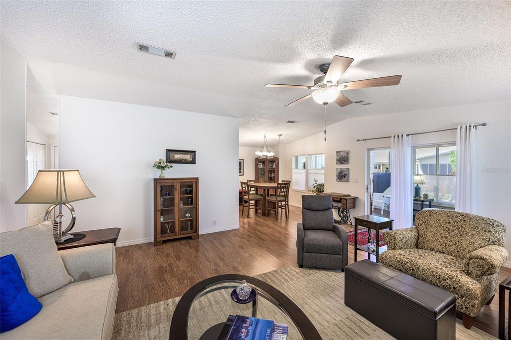 Image 17 of property listing at 5707 45TH STREET E 222, Bradenton, FL 34203