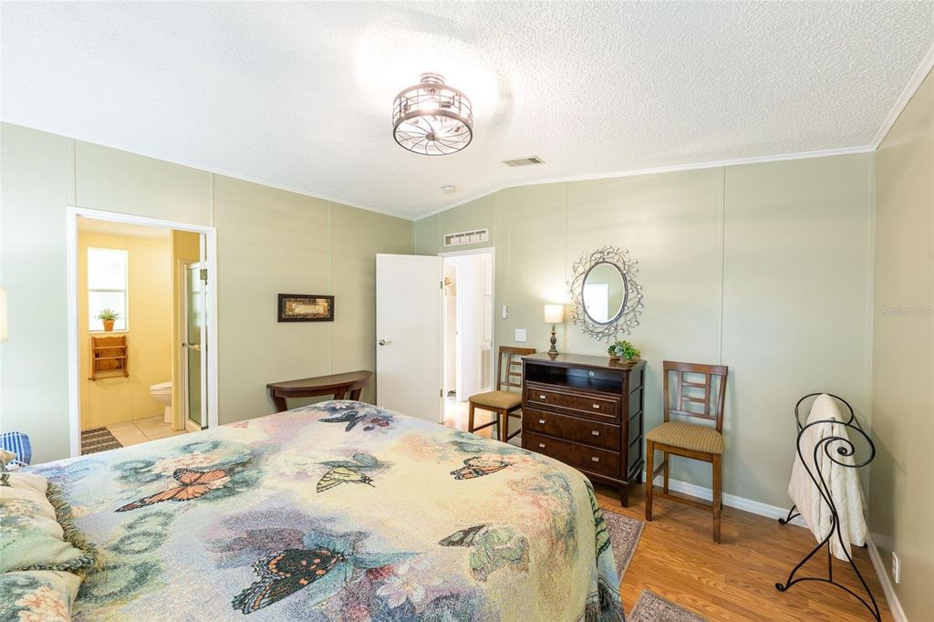 Image 21 of property listing at 5707 45TH STREET E 222, Bradenton, FL 34203