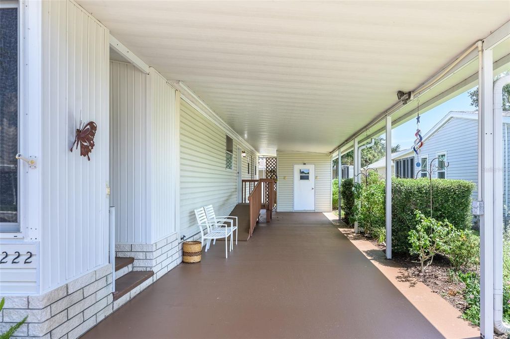 Image 5 of property listing at 5707 45TH STREET E 222, Bradenton, FL 34203