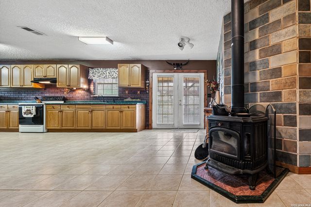 6360 Fm 1104, Kingsbury, TX 78638