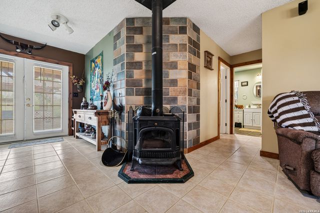 6360 Fm 1104, Kingsbury, TX 78638