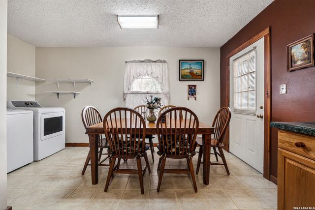 6360 Fm 1104, Kingsbury, TX 78638