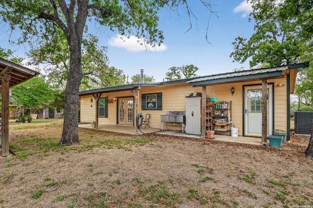 6360 Fm 1104, Kingsbury, TX 78638