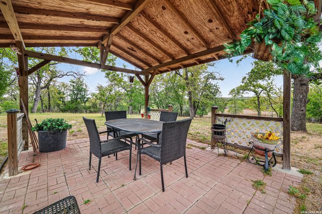 6360 Fm 1104, Kingsbury, TX 78638