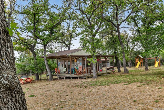 6360 Fm 1104, Kingsbury, TX 78638