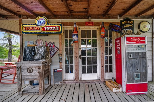 6360 Fm 1104, Kingsbury, TX 78638