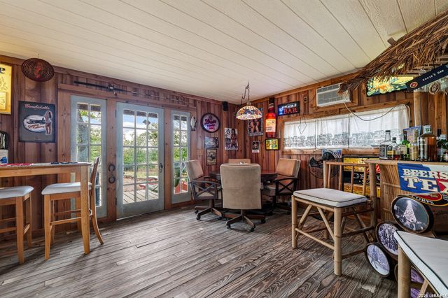 6360 Fm 1104, Kingsbury, TX 78638