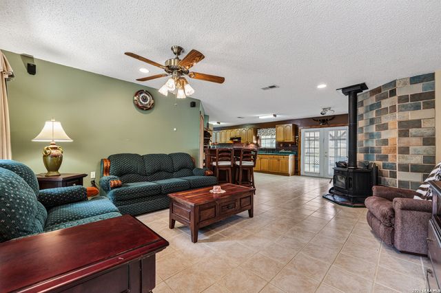 6360 Fm 1104, Kingsbury, TX 78638