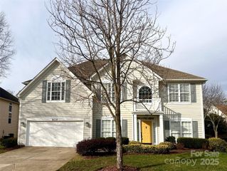8119 Brookings Drive, Charlotte, NC 28269