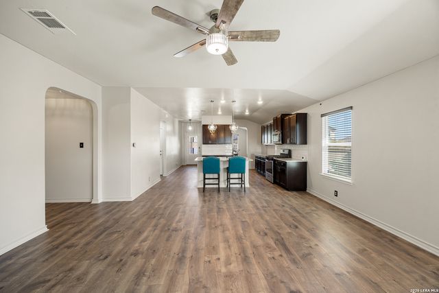 13044 Whisper Bnd, San Antonio, TX 78252