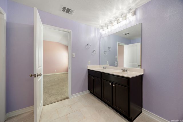 13044 Whisper Bnd, San Antonio, TX 78252