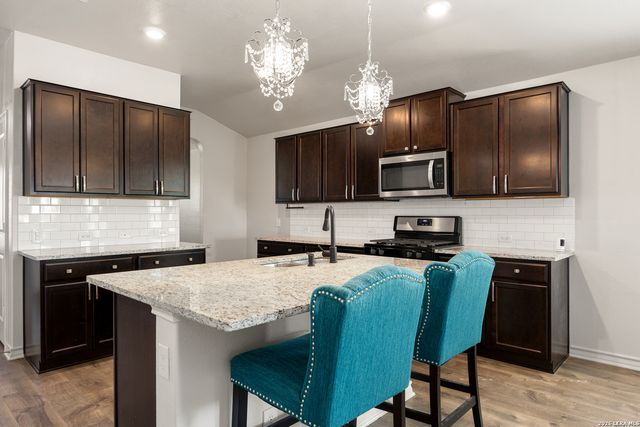 13044 Whisper Bnd, San Antonio, TX 78252