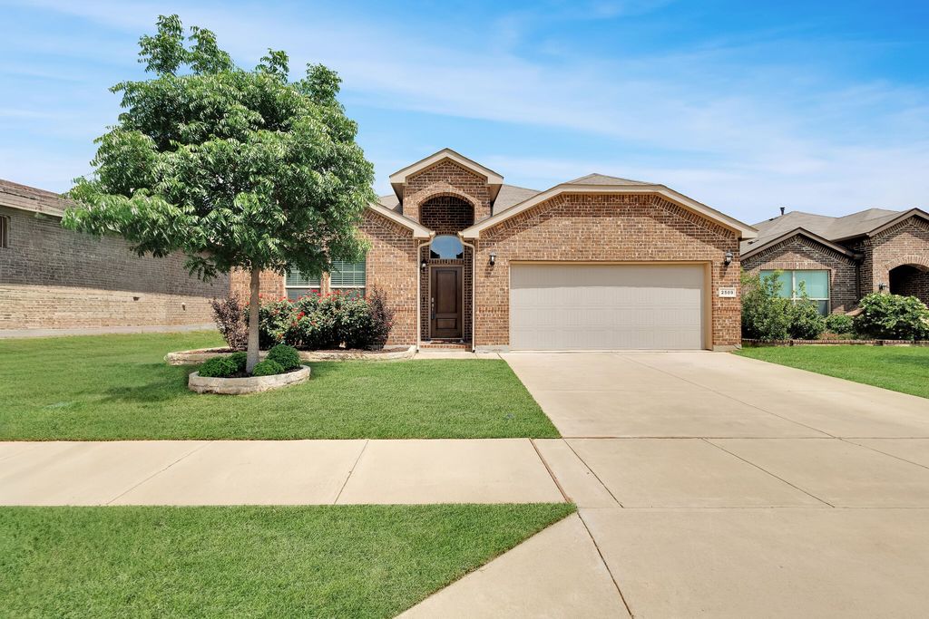 2509 Indian Head Drive, Fort Worth, TX 76177