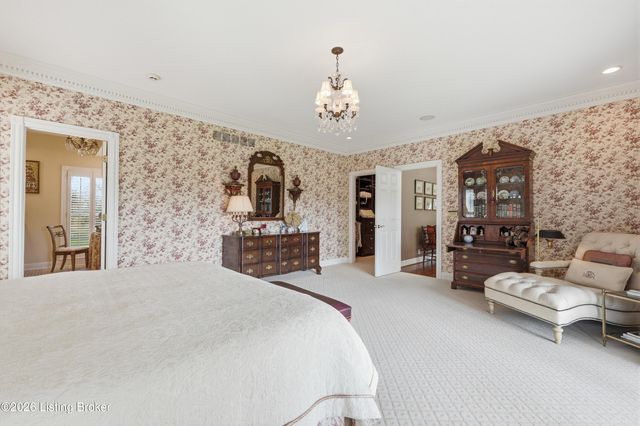 2013 Goshen Ln, Goshen, KY 40026