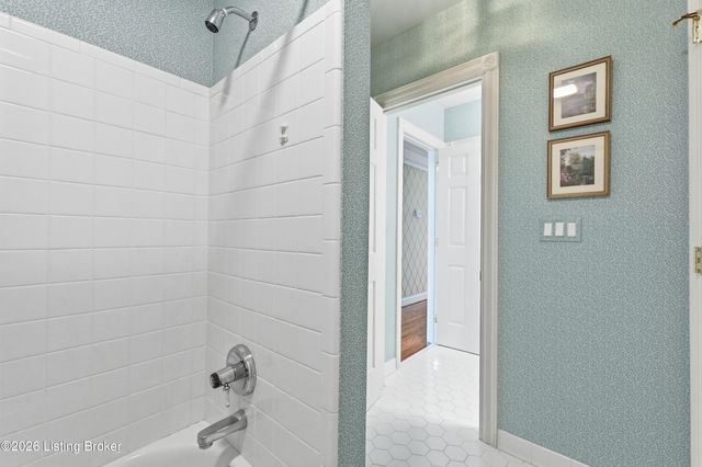 2013 Goshen Ln, Goshen, KY 40026