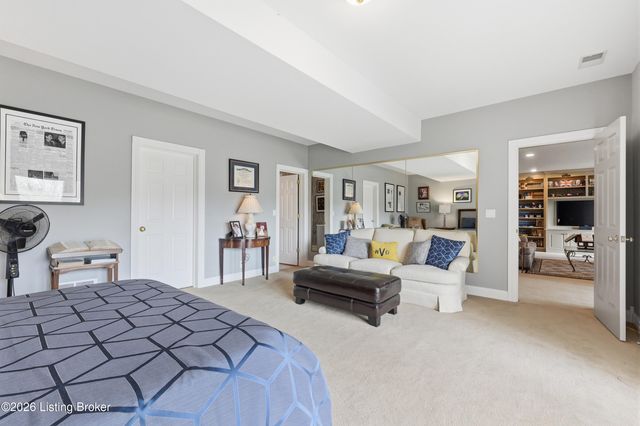 2013 Goshen Ln, Goshen, KY 40026