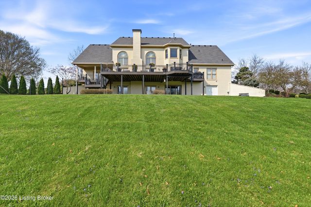 2013 Goshen Ln, Goshen, KY 40026